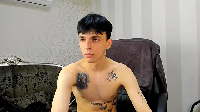 ClarkBev live sex cam