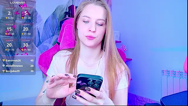 CuteMousee live sex cam