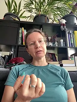 AnnikaRose live sex cam