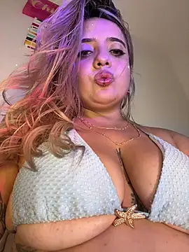 _Ninasanz live sex cam