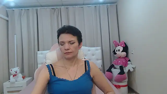 AvaSaturnian's cam snapshot