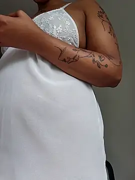 Drippincaty live sex cam