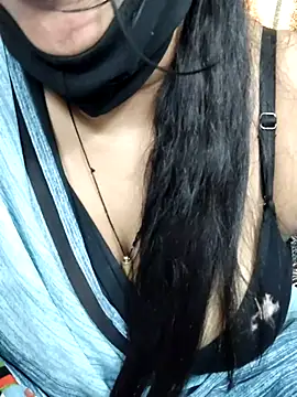 Hotty-simran's cam snapshot