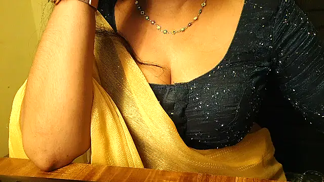 Mallu_Neelaanjanam's cam snapshot