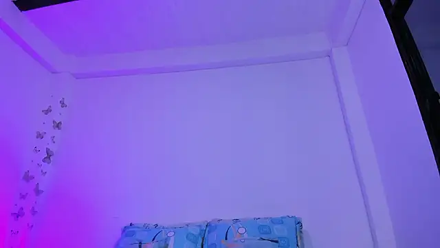 _anais_bustamante_'s cam snapshot