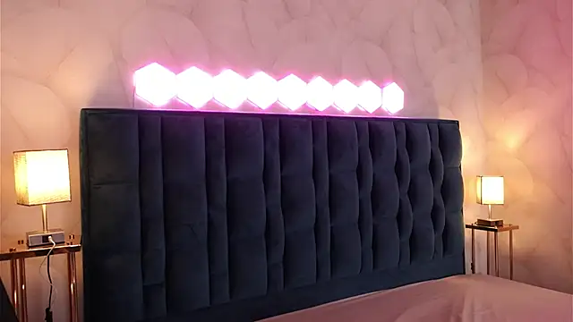 LucyDeLuca's cam snapshot