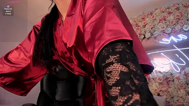 ZaraKafruni's cam snapshot