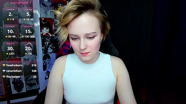 Ellie_Heavenly's cam snapshot