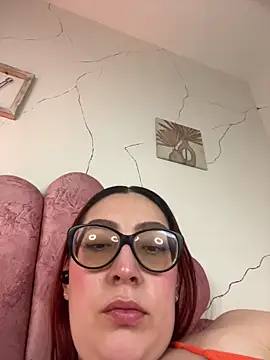 NiickyJones live sex cam