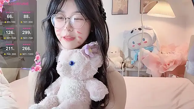 Luminous4173 live sex cam