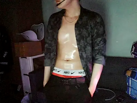 boyhigh1997 live sex cam