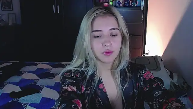 saradiazxxx's cam snapshot