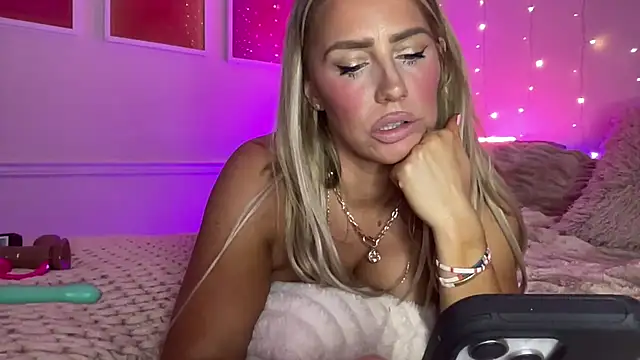 Fitnessbabe69 live sex cam