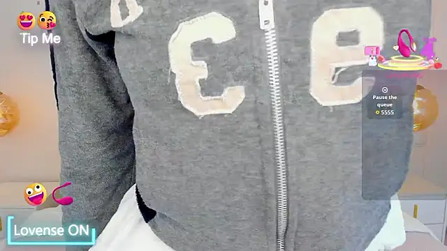 MissLoou live sex cam