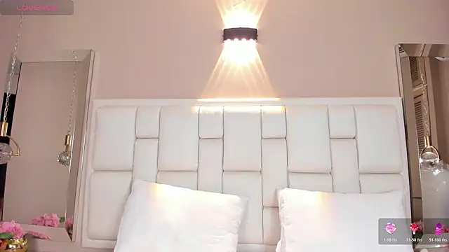 LunnaBlake's cam snapshot