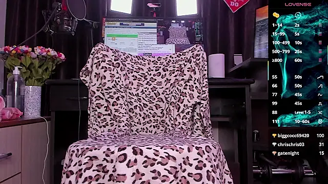 Raissa_sky26's cam snapshot