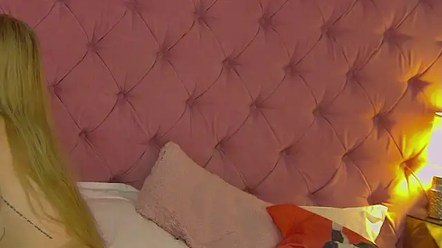 MisshaNight's cam snapshot