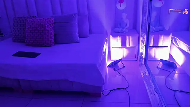 im_ariana_'s cam snapshot