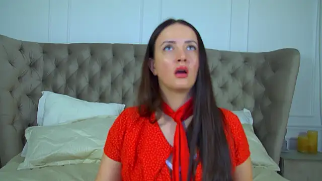 ElinaBellucci's cam snapshot