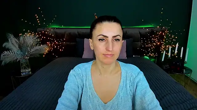 Rebecca_Diamond's cam snapshot