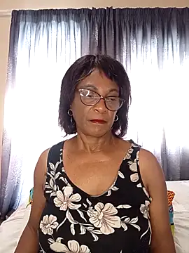 Hotgrannyx live sex cam