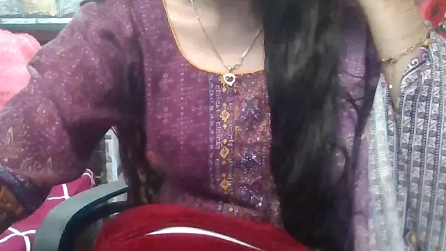 Sexy_iknoor's cam snapshot