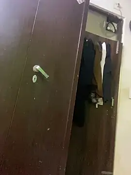 adhya007's cam snapshot