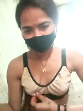 Sunali_Bendre's cam snapshot