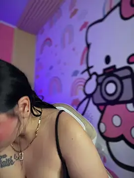 Megaan__More's cam snapshot