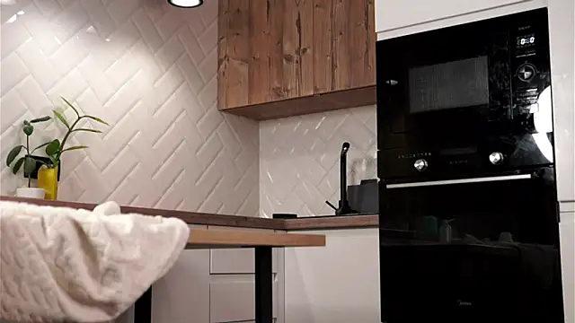 KnittedGoo live sex cam