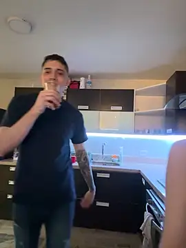 kevin_hotgirls live sex cam