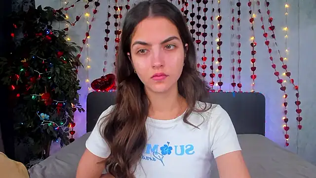 Milana_Crystal_ live sex cam