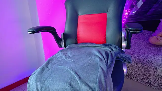 meggan_77's cam snapshot