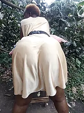 Ledi_brown's cam snapshot