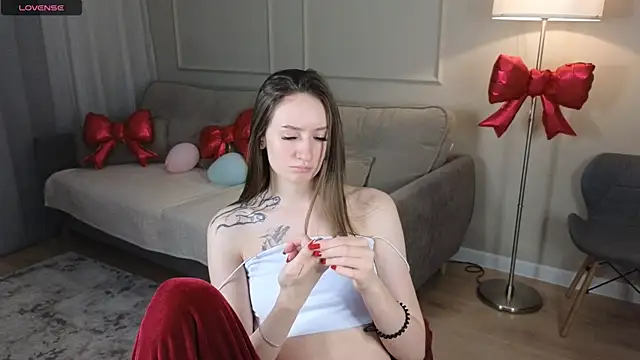 cutienaughtygirl's cam snapshot