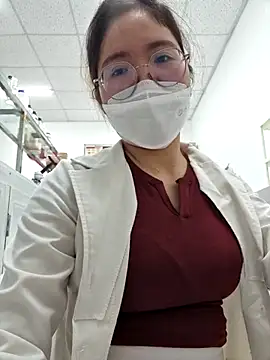 HinaLovely live sex cam