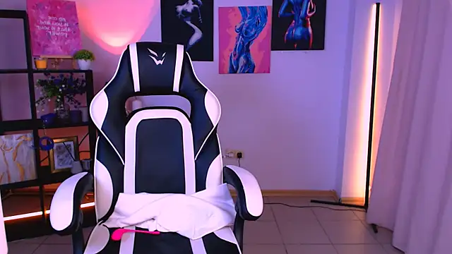 ElenaMonroe's cam snapshot