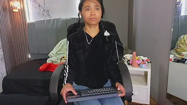 Kristall_06 live sex cam