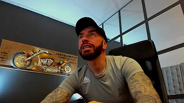 AronGrant live sex cam