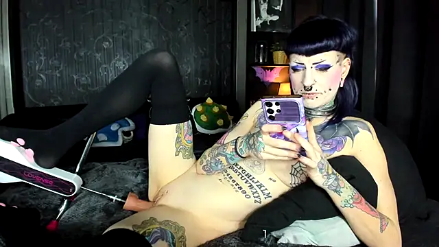 Purple_Coffin666 live sex cam