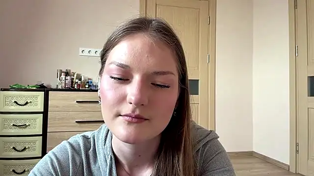 Milayouknow's cam snapshot