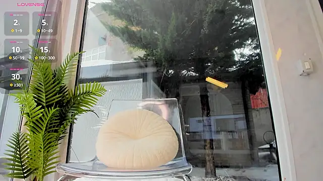 Naila18 live sex cam