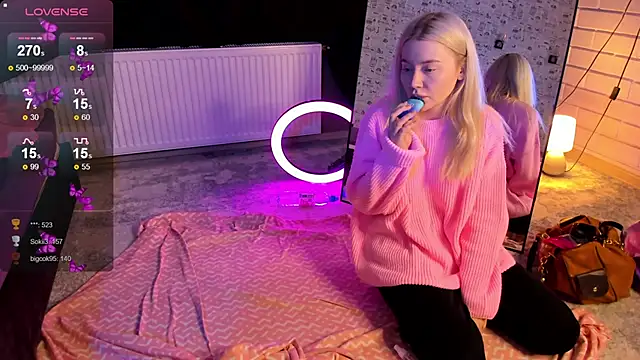 Lillie_Berry's cam snapshot