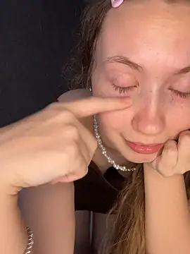 Holy_Poly's cam snapshot