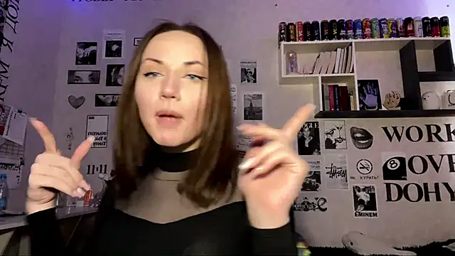 JuliaCurletteye's cam snapshot