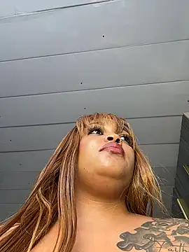 Iam-Sharifa live sex cam