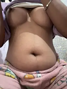 isha_sharma2002's cam snapshot