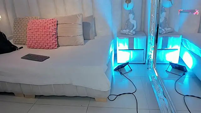 im_ariana_'s cam snapshot