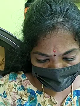 Tamil_Mithra's cam snapshot