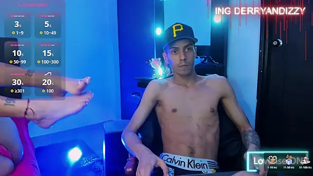 DerryAndIzzy live sex cam